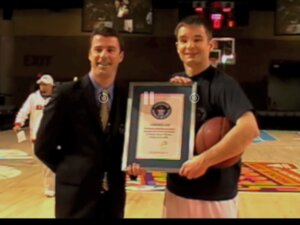 Tommy Baker receiving Guinness World Record at NBA All-Star, 2009
